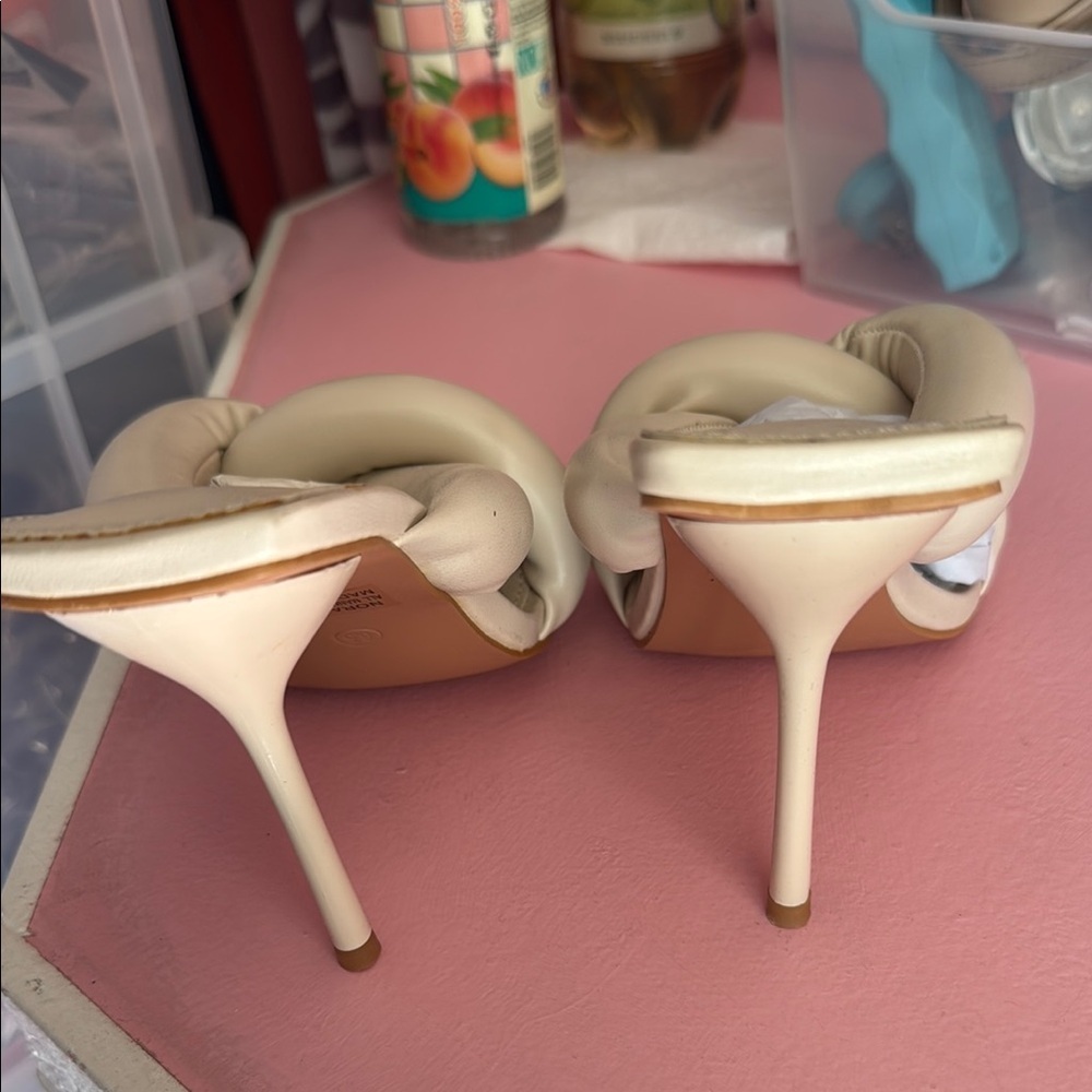 Beige Women's Shoes - Picture 7 of 8